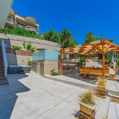 Sea View Holiday home *