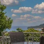 בית נופש Sea View Katastárion
